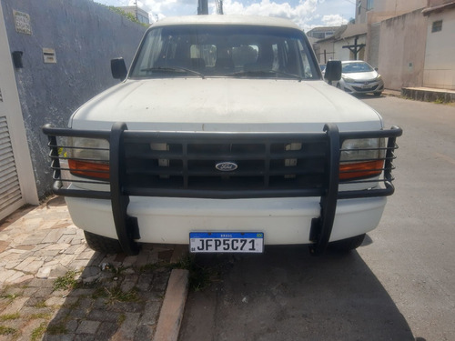 Imagem 4 de 8 de Ford F1000