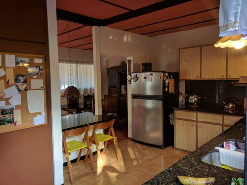 Imagen 5 de 15 de Casa En El Cafetal Av. Santa Ana Con Dos Anexos