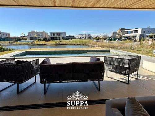 Casa En Venta Puertos Del Lago
