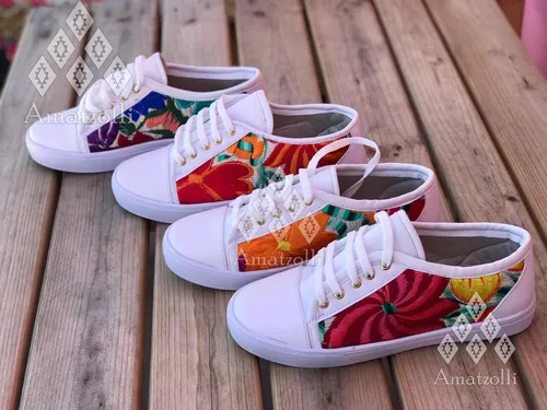 Tenis adidas con outlet flores bordadas