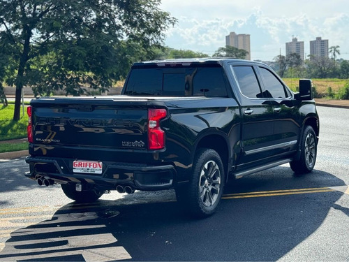 Chevrolet Silverado 5.3 High Country Cab. Dupla V8 4X4 Aut. 4P