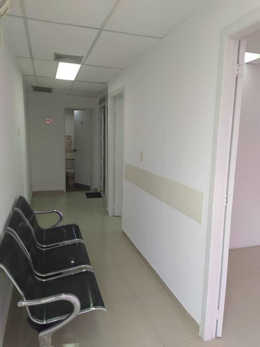 Imagen 9 de 9 de Venta De Consultorio Médico En Las Quintas Naguanagua - Inmobiliaria Maggi 1435