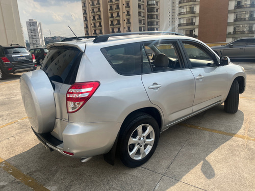 Toyota RAV4 2.4 4x4 Aut. 5p