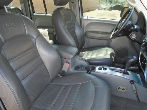Jeep Cherokee 4x4 - Automática