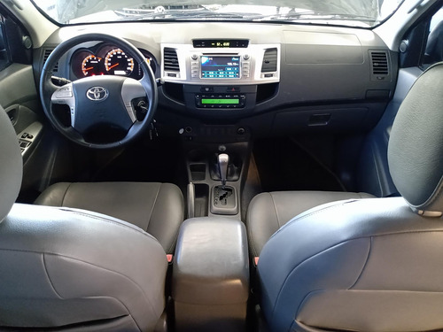 Imagem 6 de 12 de Hilux Cd Srv D4-d 4x4 3.0 Tdi Diesel Aut
