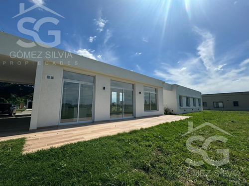 Casa En Venta 5 Ambientes Comarcas De Lujan