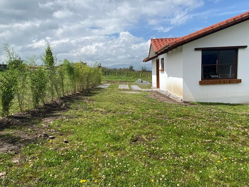Imagen 2 de 15 de Casa En Ayora, Cayambe $45000 Negociables