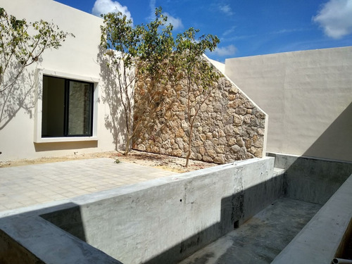 Imagen 13 de 15 de Venta Casa De 1 Piso En Privada Canaria Merida Yucatan, Co
