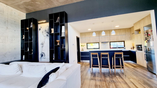 Imagen 7 de 29 de Casa Cuatro Ambientes Con Piscina Climatizada