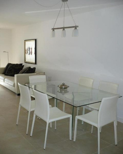 Apartamento En Alquiler Por Temporada De 2 Dormitorios En Punta Ballena