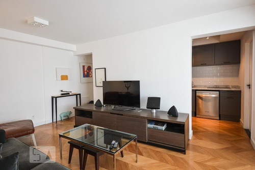 Apartamento À Venda - Pinheiros, 1 Quarto, 63 - S893131166