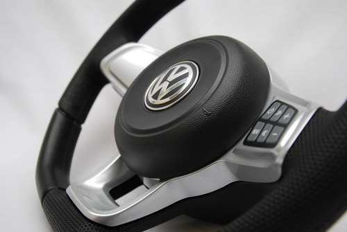 Imagem 1 de 8 de Volante Gti Mk7 Comando De Som G5 Gol Saveiro Voyage Prata