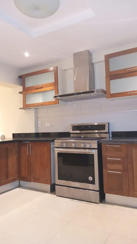 En Alquiler | Full Amoblado | 170m² + 110m² Terraza 2do Nivel | Torre Moderna