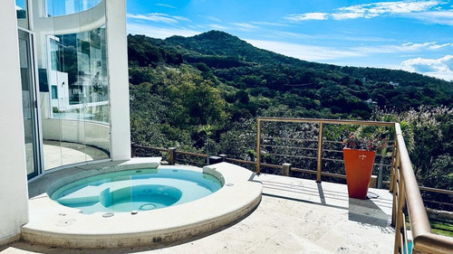 Renta Casa Santorini Con Vistas Expectaculares En 4 Habitaciones Con Baño De Un Stilo Único En Su Tipo, Alberca Climatizada Y Jardín Bonito. Todos Los Servicios En Fracc Rancho San Diego Ixtapal Sal