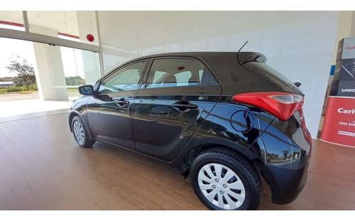 Imagem 3 de 14 de Hyundai Hb20 1.0 Comfort 12v Flex 4p Manual