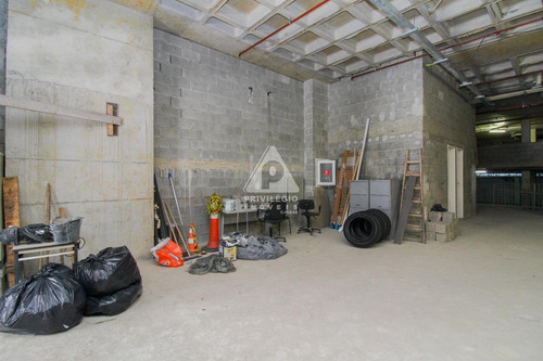 Imagem 2 de 30 de Lojão De Rua À Venda, Loja A, Centro, 696 M², - 33337