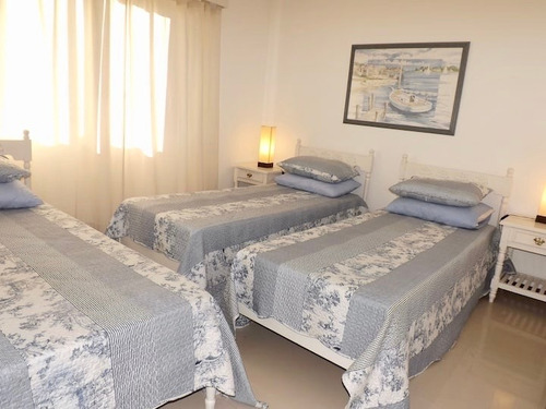 Imagen 8 de 16 de Playa Mansa Parada 11. Casa Impecable, Cómoda Y Segura. A Media Cuadra De La Rambla. Consulte Disponibilidad