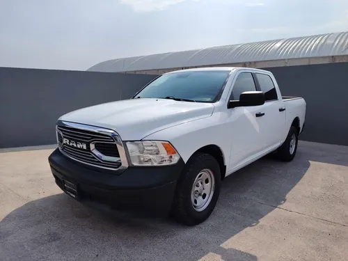 RAM 1500 3.6 V6 Crew Cab SLT At