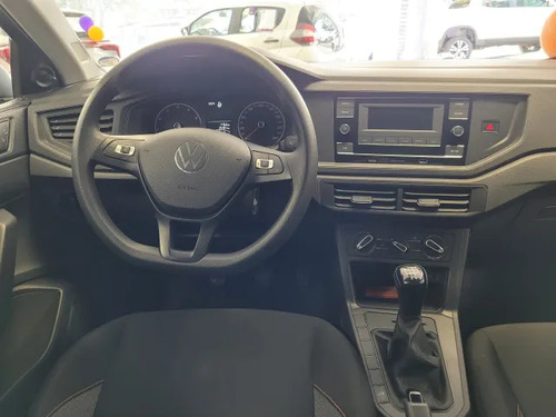 Volkswagen Polo Track 1.0 Flex 12V 5p