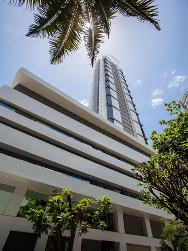 Imagem 2 de 30 de Excelente Apartamento No Diferenciado Centro De Balneário Camboriú. - Ap00925 - 34261162