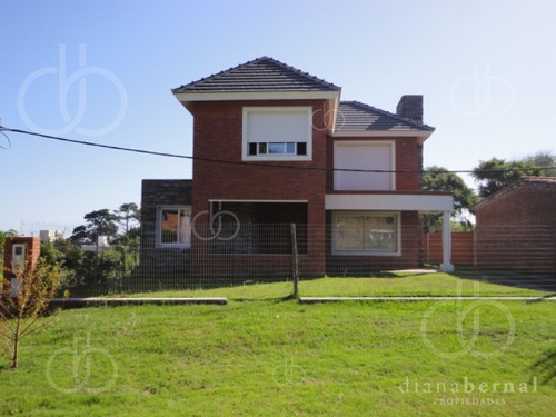 Punta Del Este, Casa En Mansa, 3 Dormitorios *- Ref: 41823