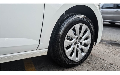 Imagem 13 de 14 de Volkswagen Polo 1.6 Msi Total Flex Manual