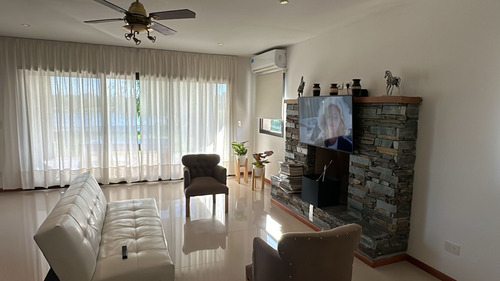 Alquiler Hermosa Casa Totalmente Amueblada