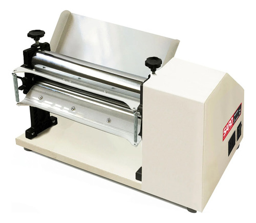 Máquina Sovadora Laminadora Massa Cilindro 30cm Bivolt Saro