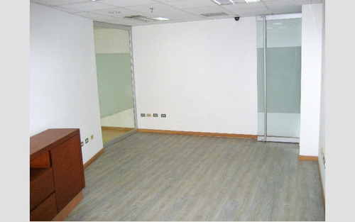 Chacao, Torre Kpmg, Alquilamos Excelente Media Planta De Oficinas De 500 M2.
