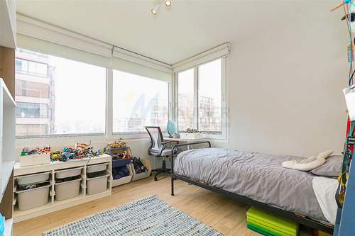 Departamento En Venta De 4 Dorm. En Las Condes