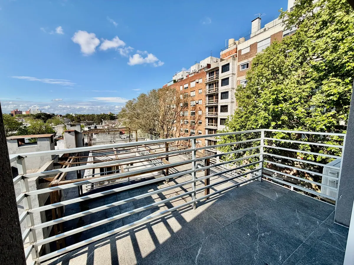 Alquiler Apartamento En La Blanqueada 3 Dormitorios Y 2 Balcones · Foto 3