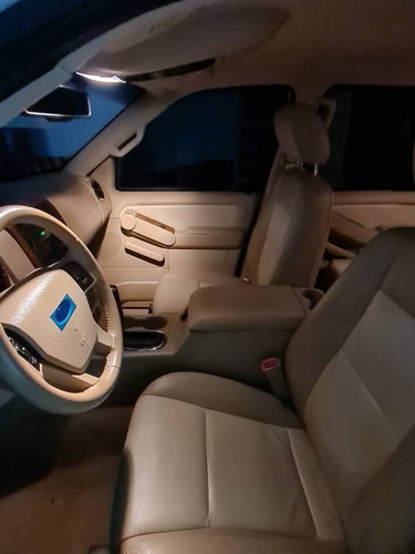 Imagen 6 de 9 de Ford Explorer