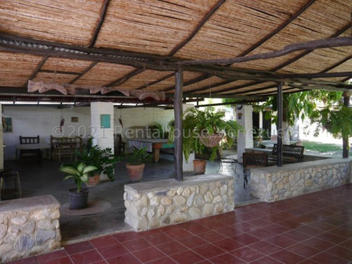 Imagen 20 de 30 de Casas En Venta La Ensenada Barquisimeto 22-6128 /m