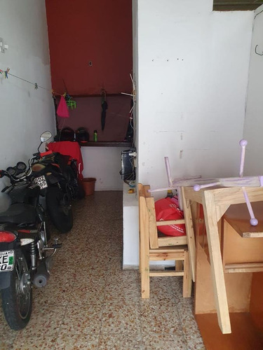 Imagen 9 de 13 de Yaguaron Esq Uruguay, Padrón Único , 175 M2, 2 Plantas !!