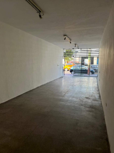 Imagen 3 de 9 de Local Alquiler Av. Caraffa 2090 60m2