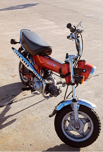 Honda Dax 70 Japón 2001