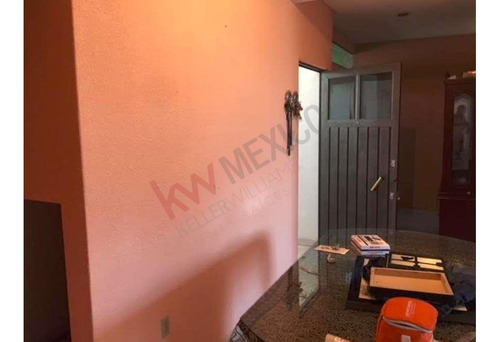 Venta O Renta De Edificio Con Salón De Fiestas Muy Amplio Ideal Para Giros Diversos