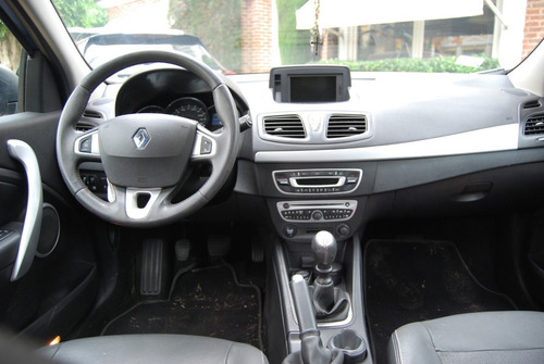 Imagen 13 de 17 de Renault Megane 2.0 Privilege 2012