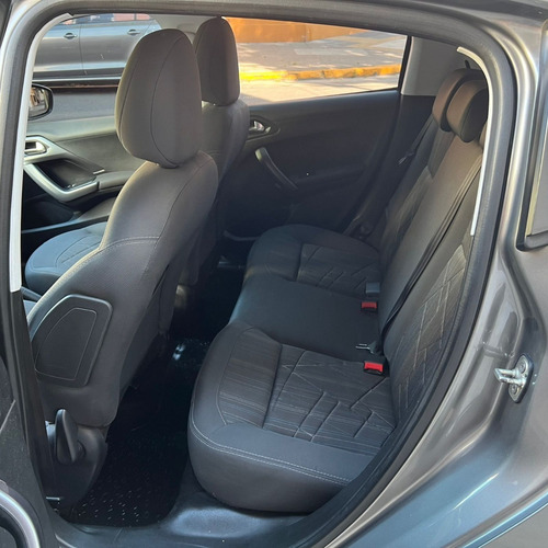 Imagen 16 de 25 de Peugeot 208 1.6 Allure Touchscreen