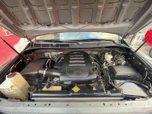 Imagen 3 de 11 de Toyota Tundra 4x4 Full Cuero