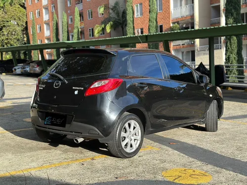Mazda 2 2010 Automatico