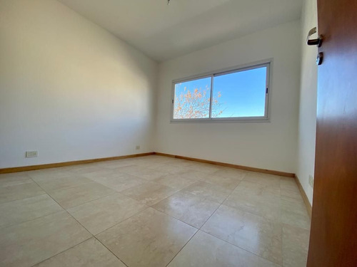 Imagen 12 de 20 de Venta Lugones 1601 2 Ambientes Balcon 300 Metros Subte Urqui