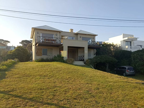 Oportunidad Imperdible, Gran Casa En Venta