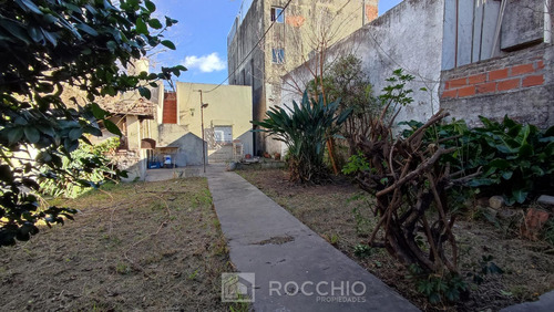 Casa En Venta 3 Ambientes Caseros