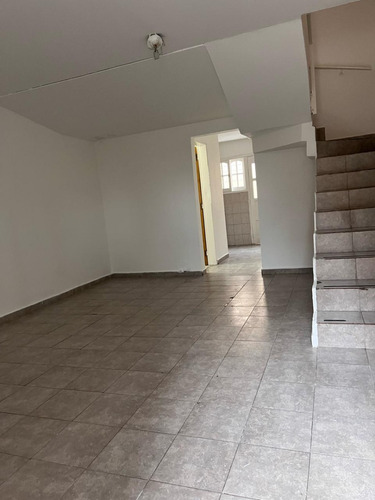 Duplex En Alquiler En Calle Jose Verdi 3176, Los Platanos