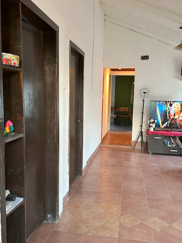 Casa En Virrey Del Pino A Pasos De Ruta 3