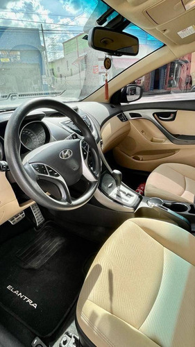 Imagem 7 de 9 de Hyundai Elantra 1.8 Gls 16v Gasolina 4p Automático