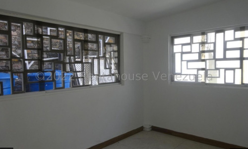 Imagen 13 de 22 de Lizmar Cottua 04122503801 Terrazas Del Club Hípico Mls #22-20983