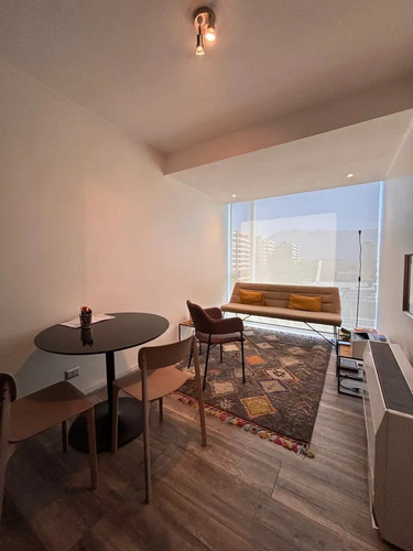 Arriendo Of Amplios Espacios 2p 2e 2 Baños Vitacura