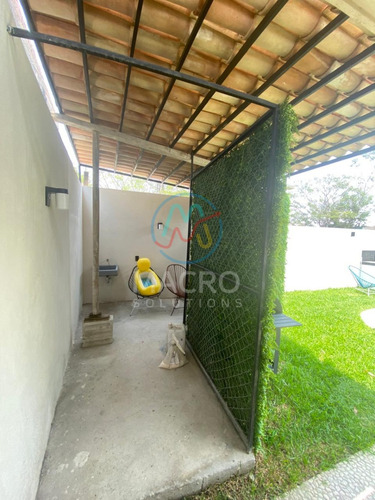 Casa En Venta En Col. Lazaro Cardenas De 2 Niveles Y Con Alberca